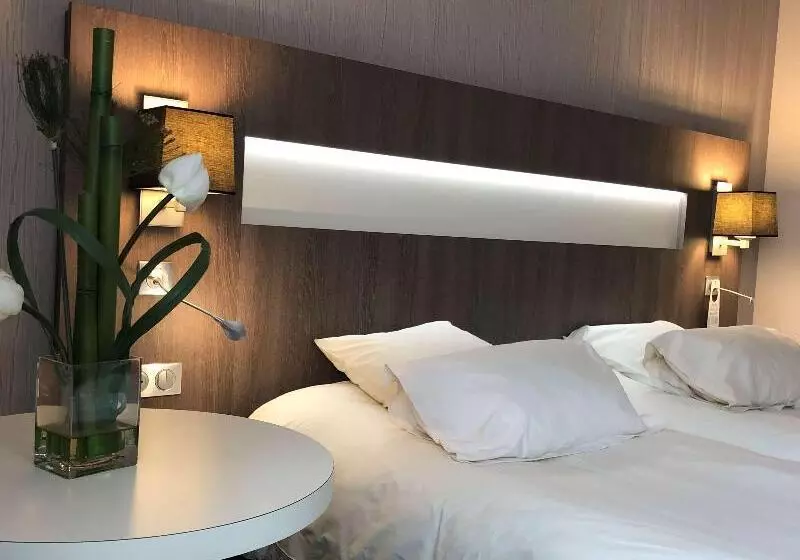 スーペリアールーム, The Lodge Hotel   Putney
