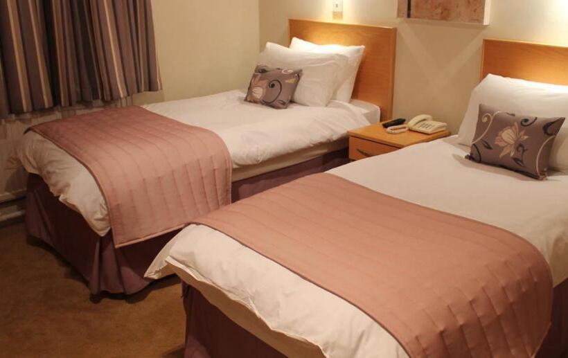 스탠다드 룸 킹사이즈 침대, The Rugby