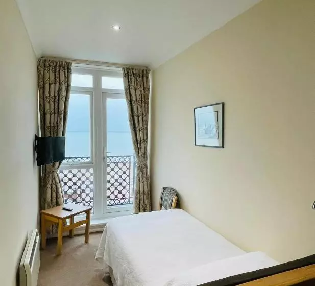 اتاق استاندارد یک نفره با چشم‌انداز دریا, Langham Hotel Eastbourne