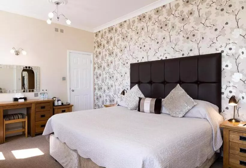 اتاق سوپریور با چشم‌انداز دریا, Langham Hotel Eastbourne