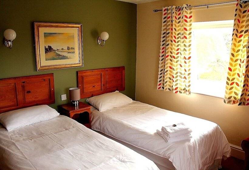 דירת חדר, The Menai Hotel And Bar