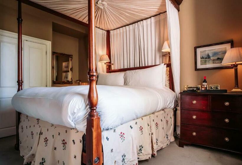 Люкс, Roseate House London