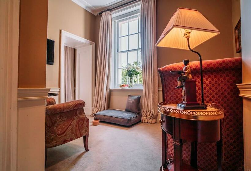 Люкс, Roseate House London