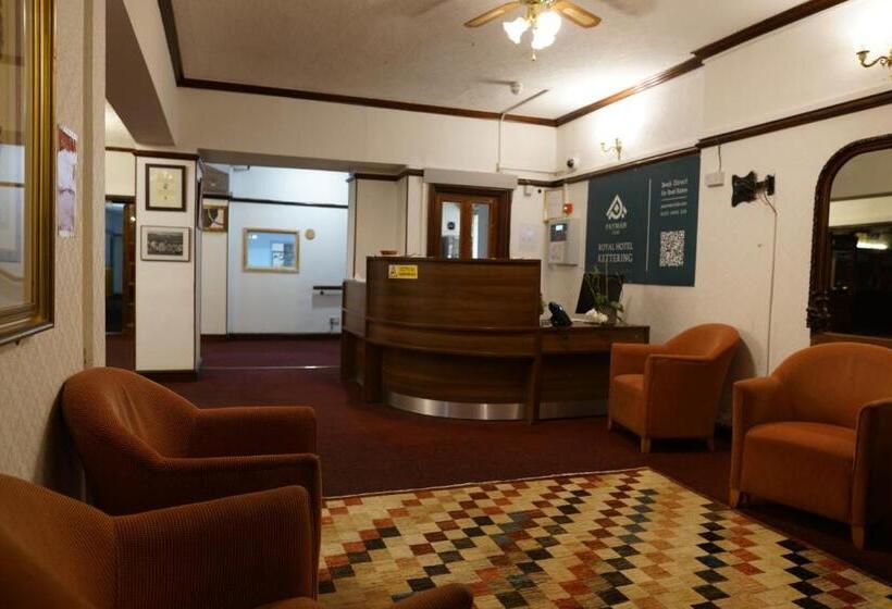 Четырехместный Номер Стандарт, Royal Hotel Kettering