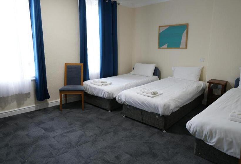 スタンダードトリプルルーム, Royal Hotel Kettering