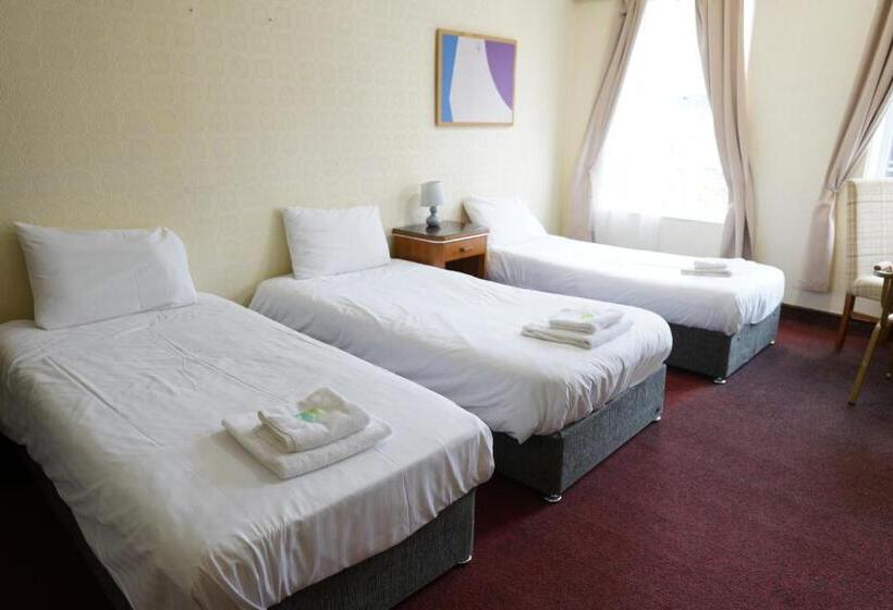 Номер Стандарт Трехместный, Royal Hotel Kettering