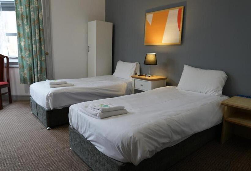 スタンダードトリプルルーム, Royal Hotel Kettering