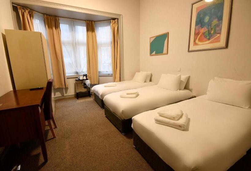 スタンダードトリプルルーム, Royal Hotel Kettering