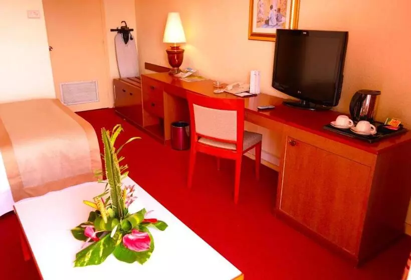 Junior Suite, Sawa