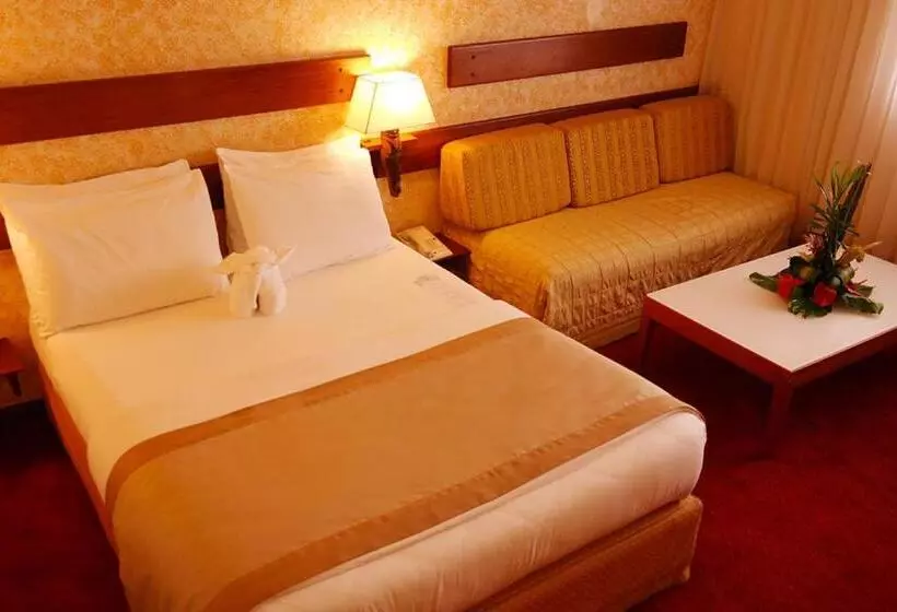 Prestige Room, Sawa