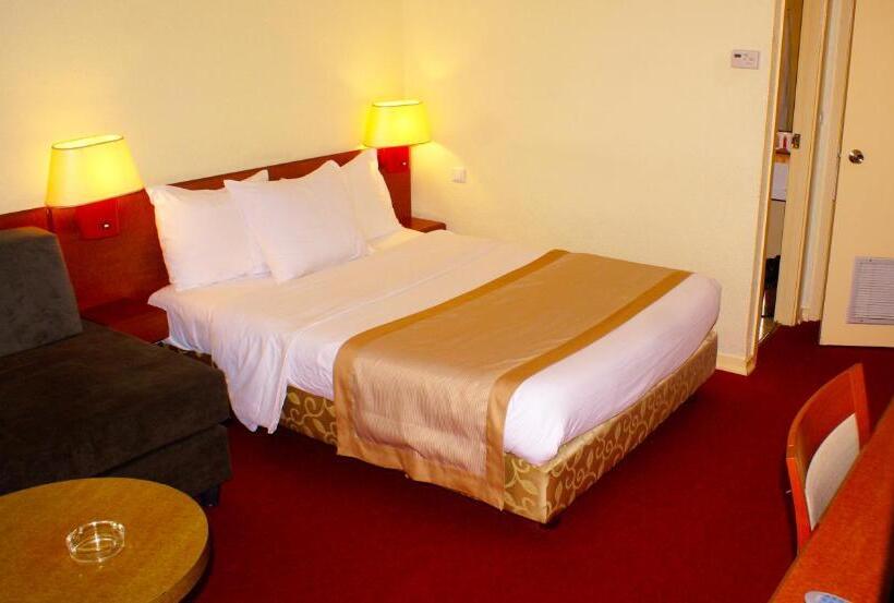 اتاق پرستیژ, Sawa