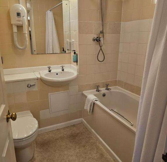 スタンダードルーム, Schoolhouse Restaurant And