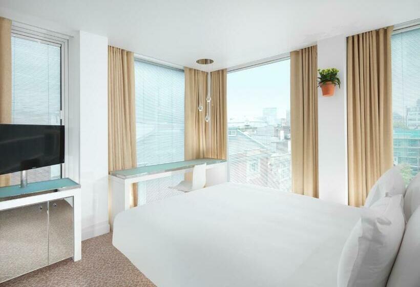 חדר סופריור, St Martins Lane London