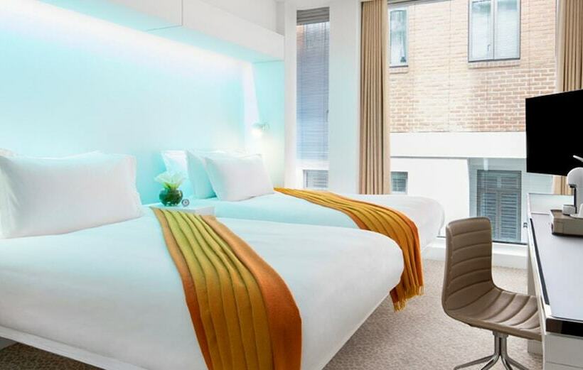 Номер Superior, St Martins Lane London