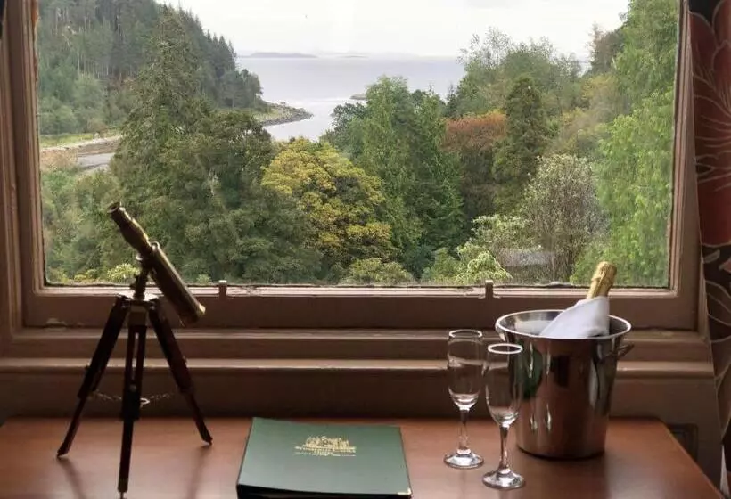 スタンダードルーム, Stonefield Castle Hotel ‘a Bespoke Hotel’