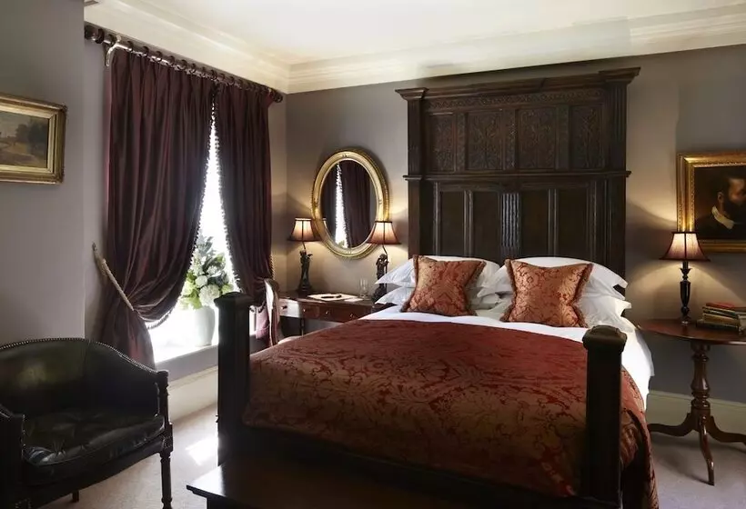 اتاق سوپریور, The Rookery