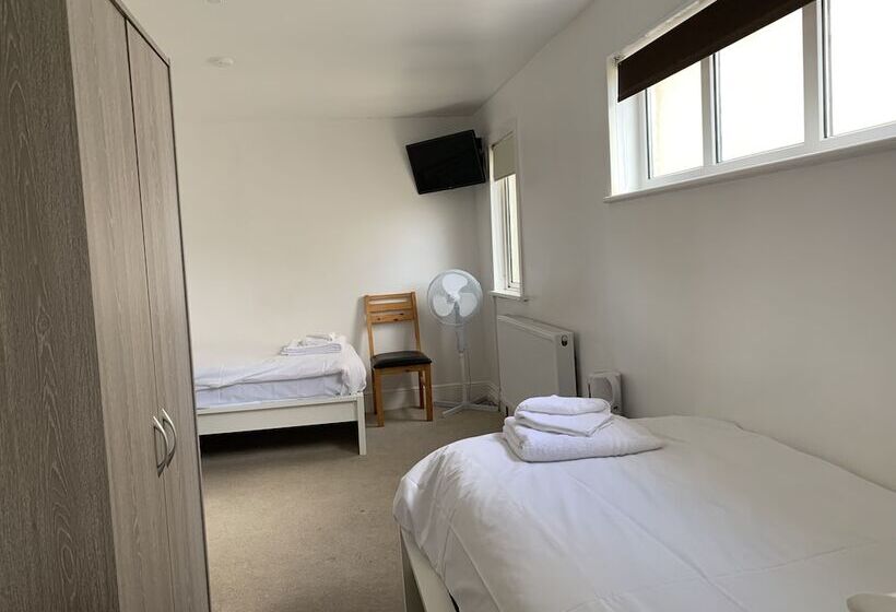 エコノミールーム, The Royal Clarence