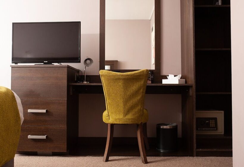 Номер Стандарт, Waterfoot