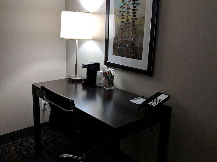 جناح, Best Western Swan Castle Inn