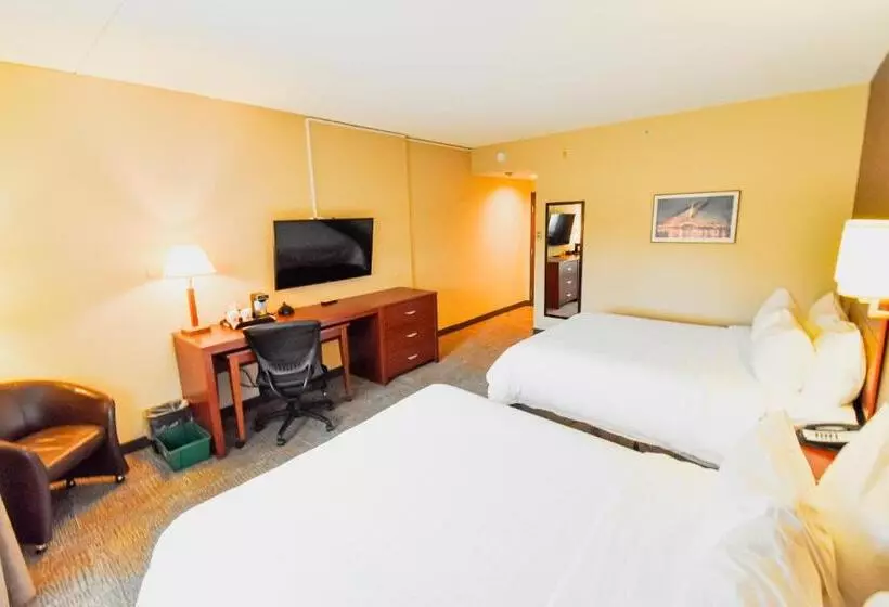 اتاق استاندارد, Canad Inns Destination Centre Garden City