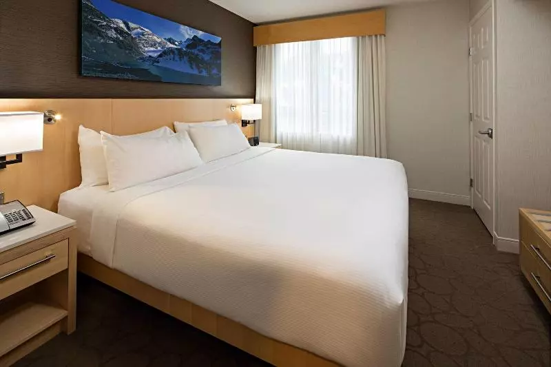 スイート, Delta Hotels By Marriott Whistler Village Suites