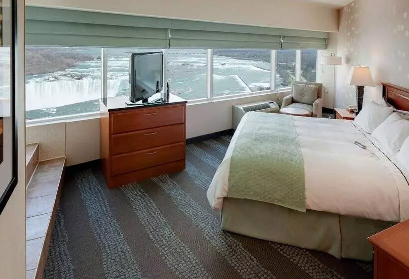 景色の見えるダブルベッドスタンダードルーム, Radisson Hotel & Suites Fallsview