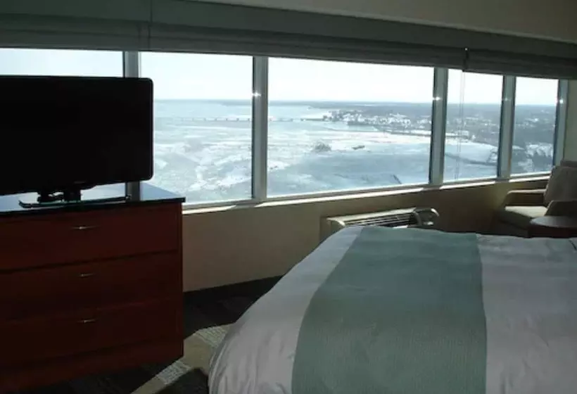 景色の見えるダブルベッドスタンダードルーム, Radisson Hotel & Suites Fallsview