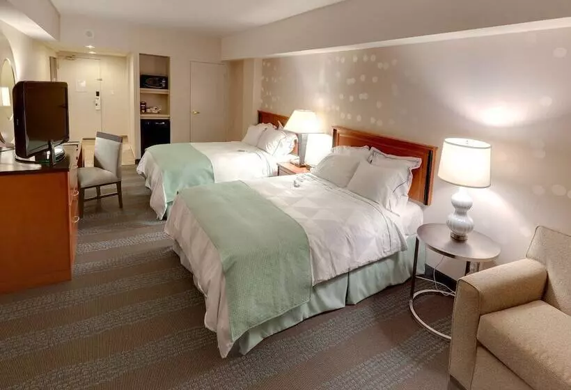 ２ダブルベッドのスタンダードルーム, Radisson Hotel & Suites Fallsview