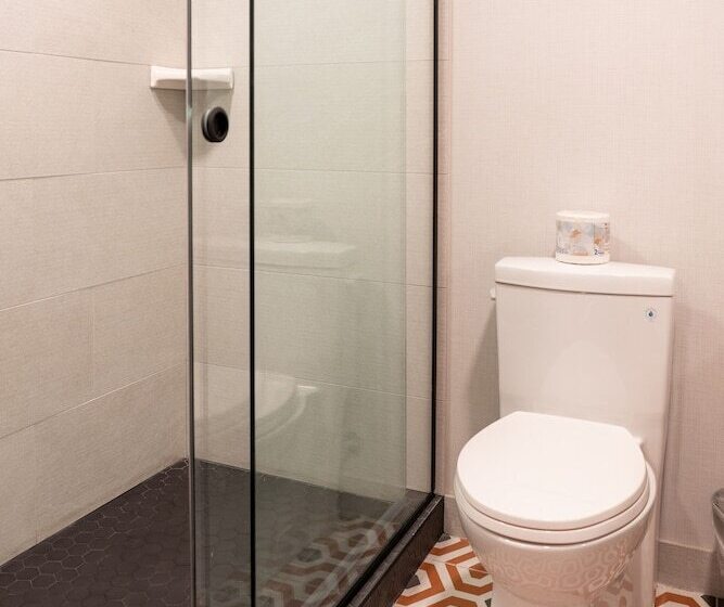 اتاق سوپریور, The Dorothy Motel