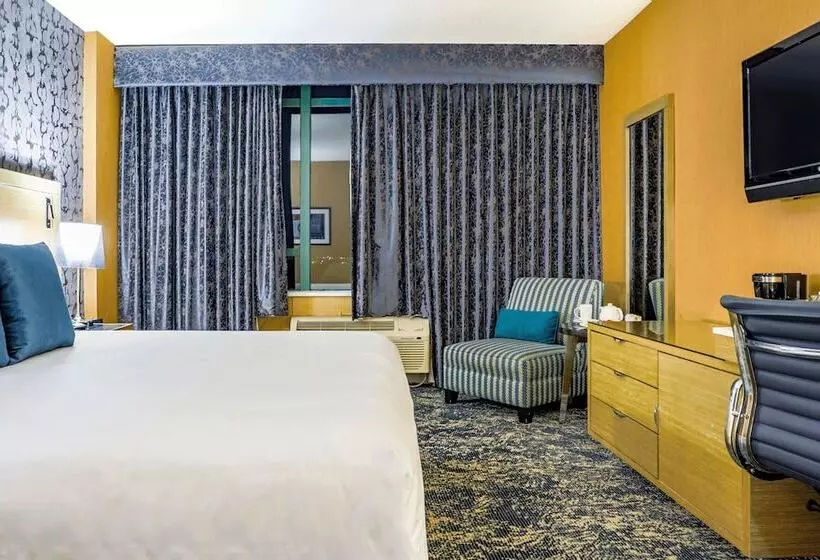 デラックスルーム, Executive Plaza Hotel & Conference Centre, Metro Vancouver