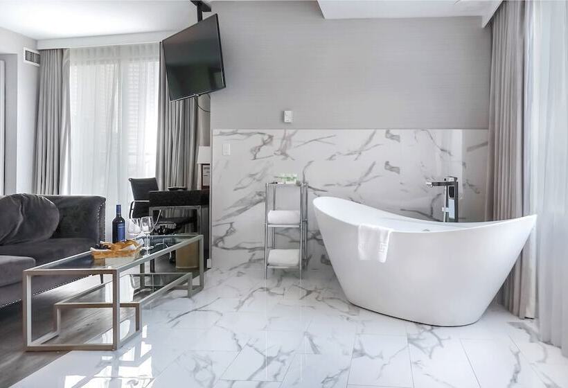 חדר פנטהאוז, Executive Plaza Hotel & Conference Centre, Metro Vancouver