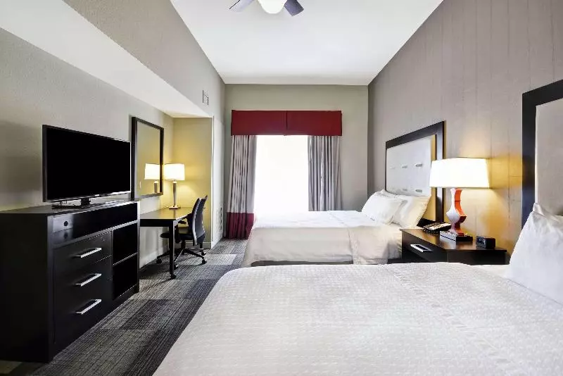 キングサイズベッドのスタンダードルーム, Sandman Hotel Edmonton West