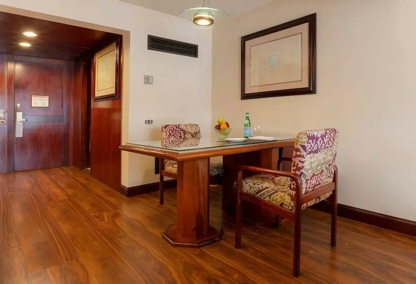 سوئیت پریمیوم, Barceló San José