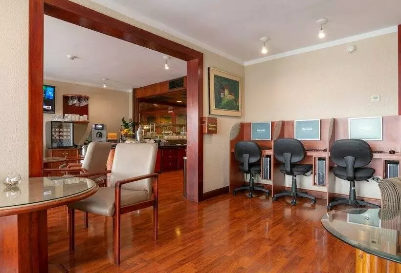 سوئیت پریمیوم, Barceló San José