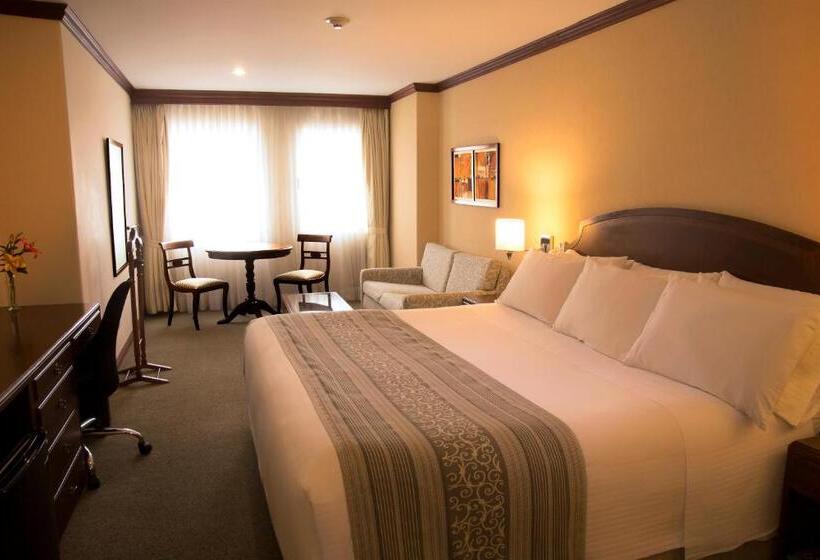 标准间, Dann Carlton Bogota