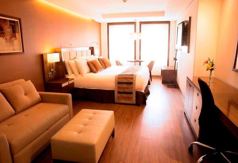 标准间, Dann Carlton Bogota