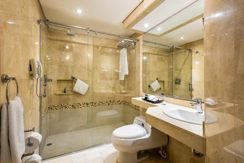 标准间, Dann Carlton Bogota