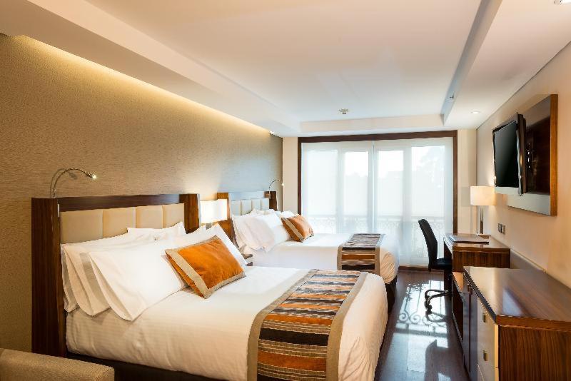 标准间, Dann Carlton Bogota