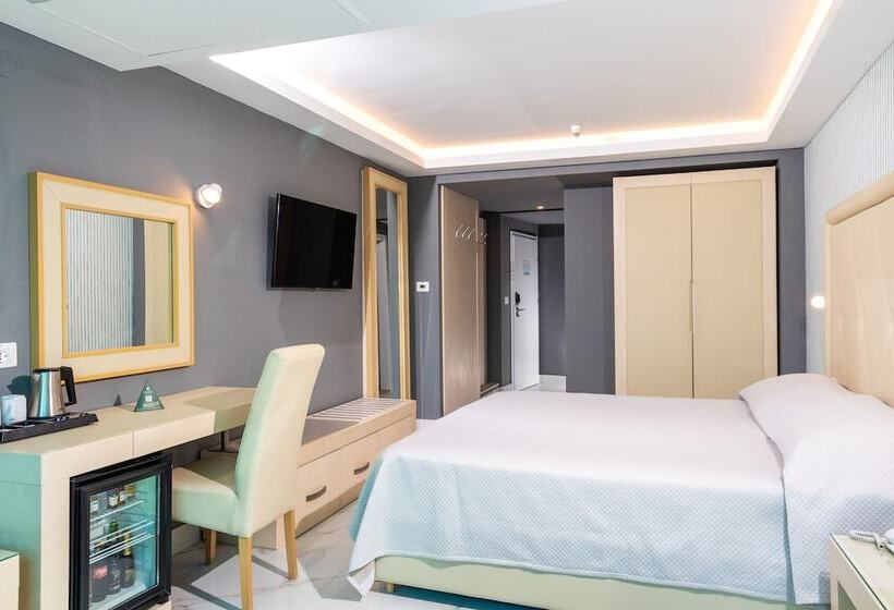 公園の見えるスタンダードルーム, Grand Hotel Park