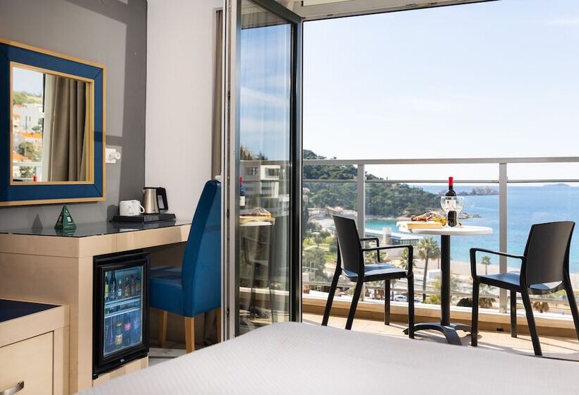 オーシャンビュースタンダードルームバルコニー付き, Grand Hotel Park