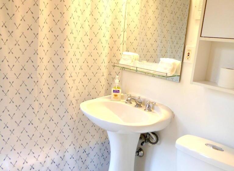 ベーシックルーム, Stone Maiden Inn