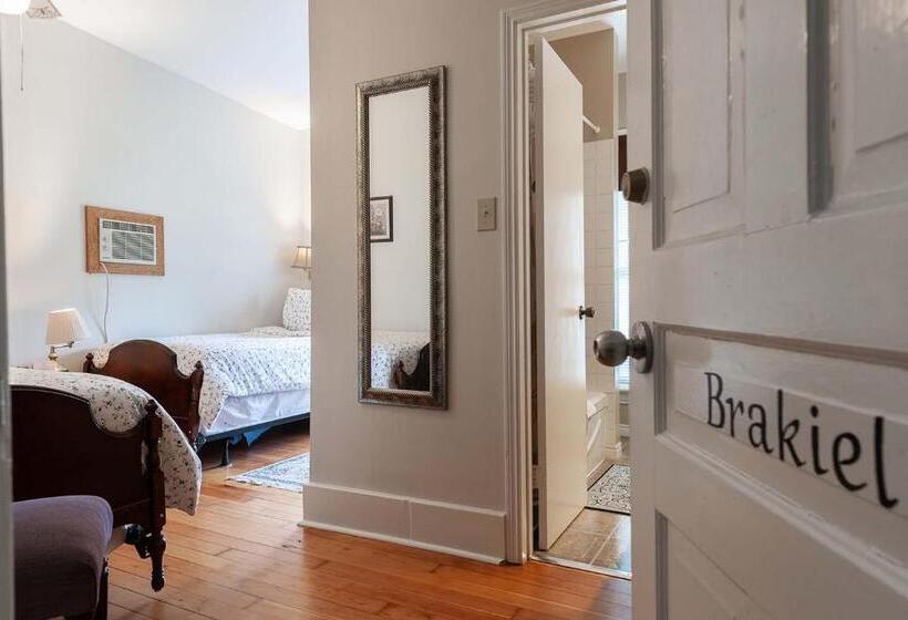 シングルデラックスルーム, Stone Maiden Inn