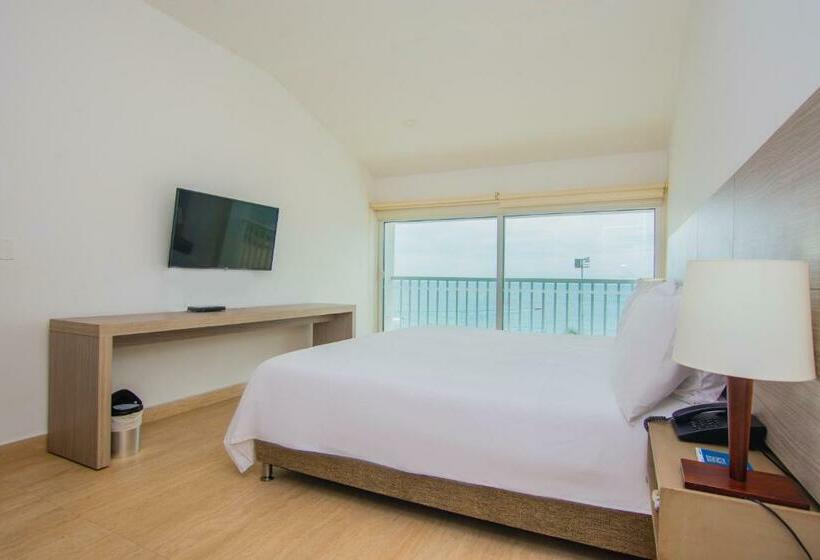 جناح جونيور, Tamaca Beach Resort