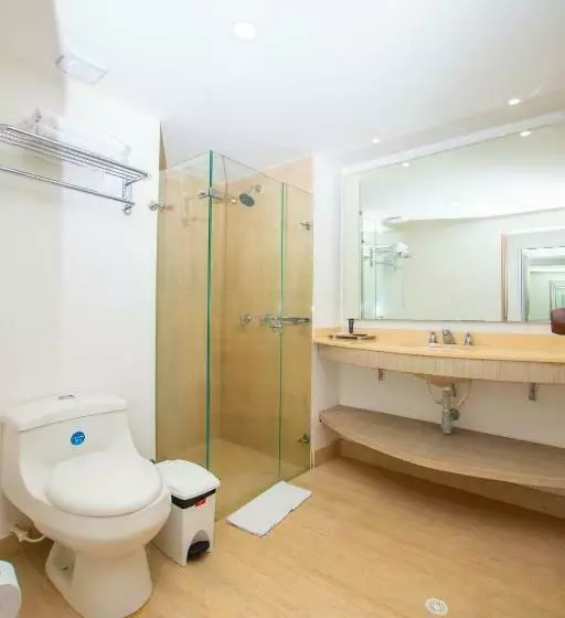 اتاق لوکس خانوادگی, Tamaca Beach Resort