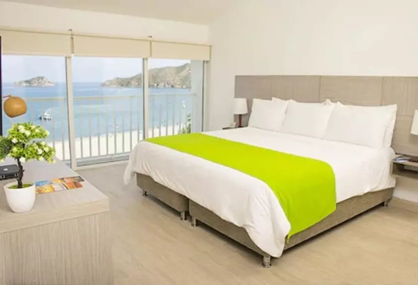 سوییت جونیور, Tamaca Beach Resort