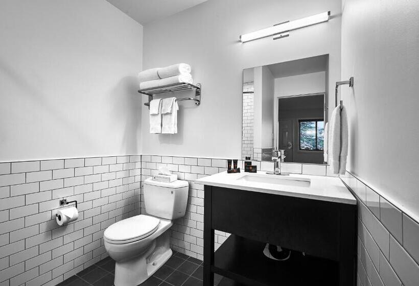 스탠다드 룸, Tofino Resort + Marina