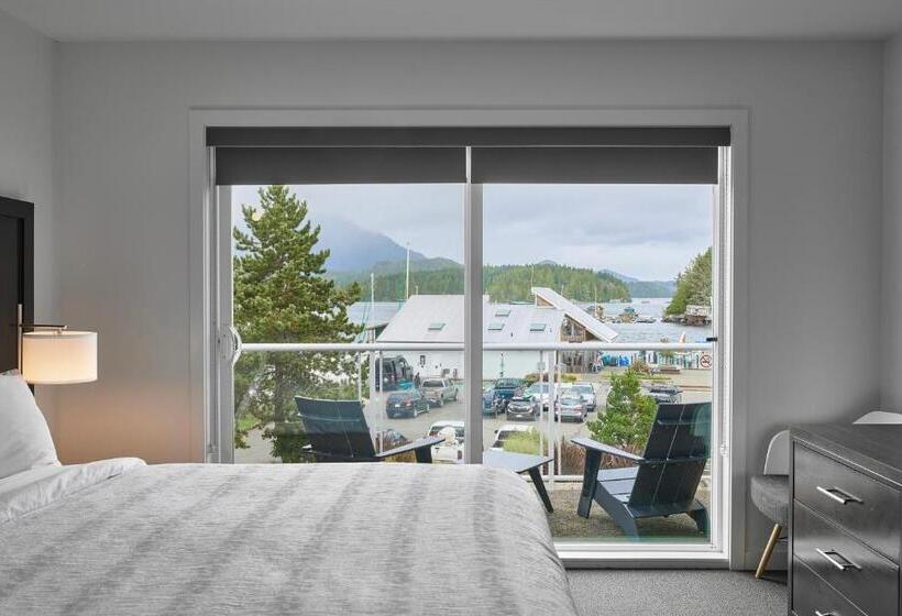 스위트, Tofino Resort + Marina