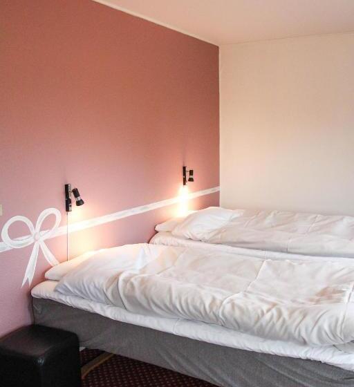 스탠다드 룸 킹사이즈 침대, Krebshuset / Kelz0rdk