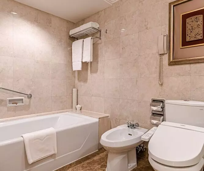 エクゼクティブスイート, Shangri La Wuhan,close To The Mixc With Three Subway Lines