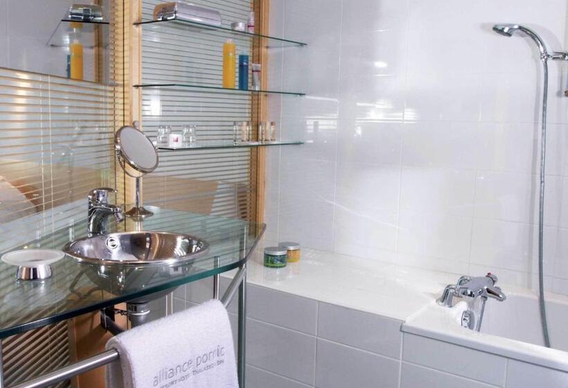 Полулюкс, Alliance Pornic Hôtel Thalasso & Spa